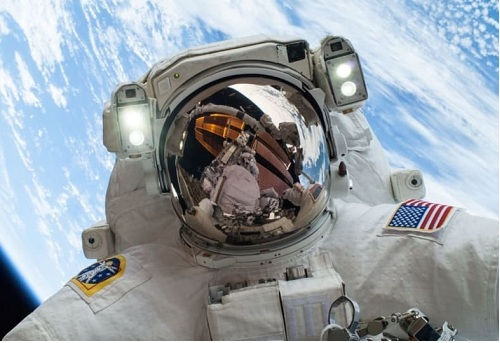 [Top 50] Space and Astronomy Pick Up Lines – Perfect for Astronauts!